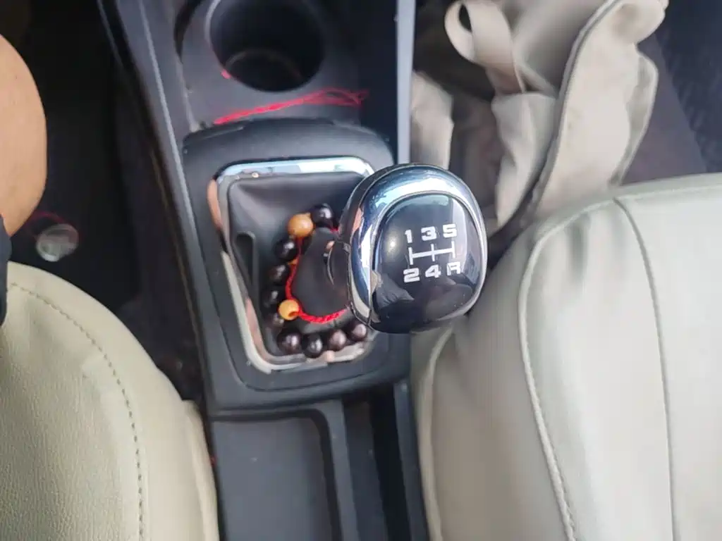 Dongfeng Aeolus Dongfeng Fengshen AX3 2016 2016 1.5L Manual Cool Edition