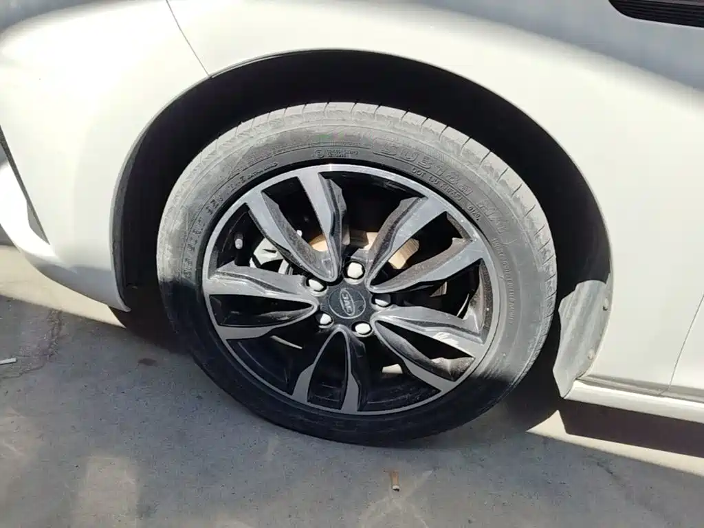 JAC JAC J7 2020 2020 1.5T CVT Surpass Type
