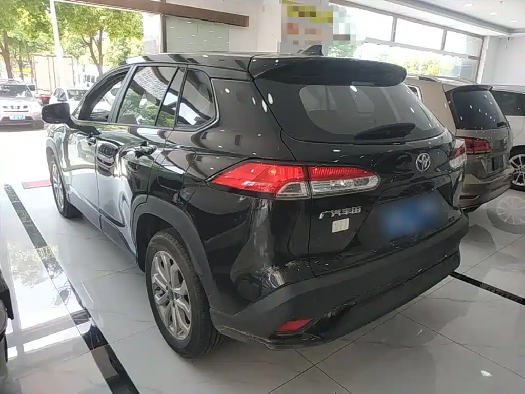 Toyota Frontlander 2023 2.0L CVT Elite Edition фото 5