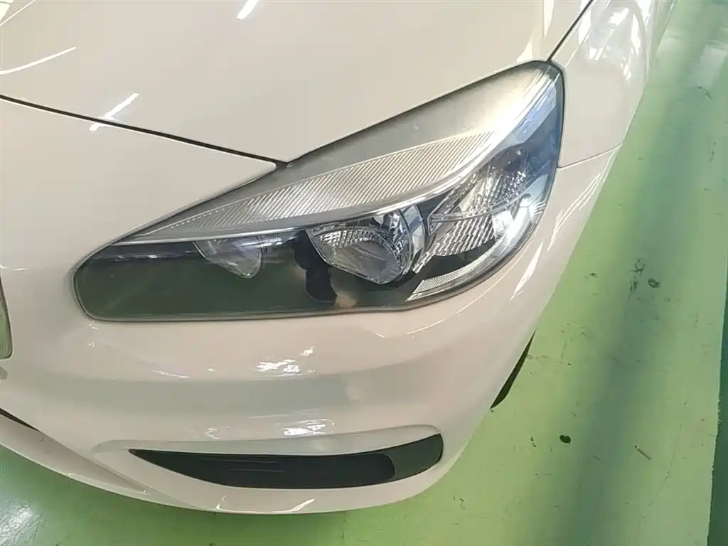 BMW 2 Series Gran Tourer 2015 218i Leading фото 24
