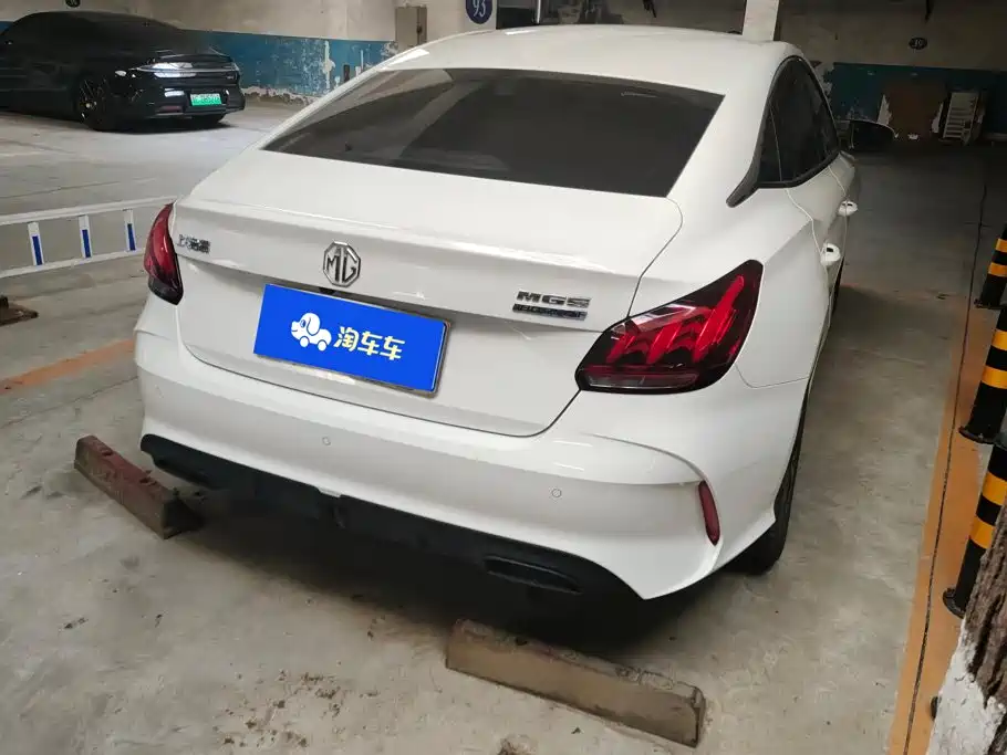 Photo 3 - MG MG5