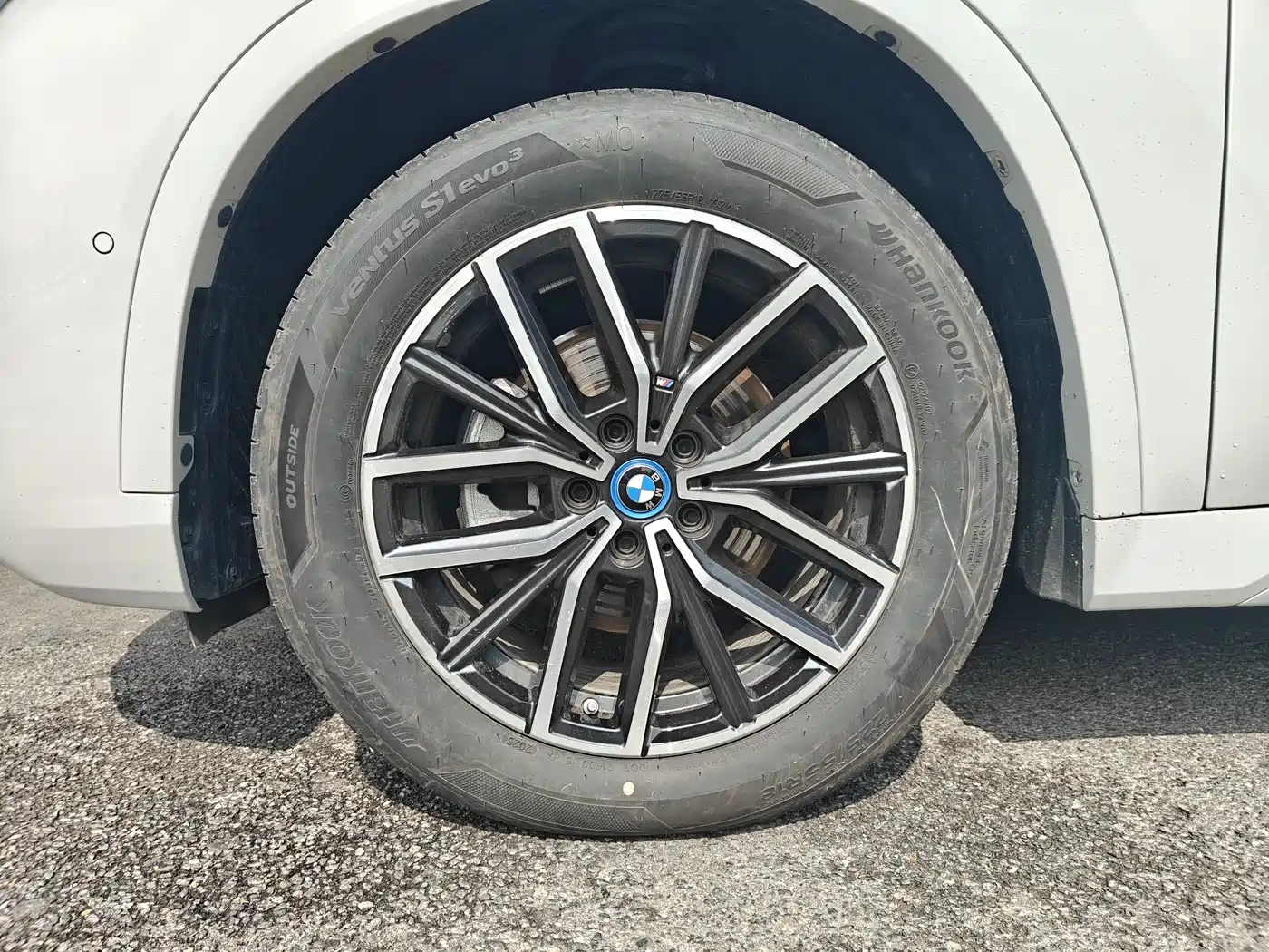 BMW iX1 2023 eDrive25L M Sport Package фото 5