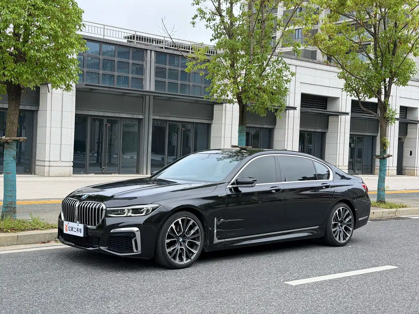 BMW 7 Series 2021 Model 740Li Leading M Sport Package
