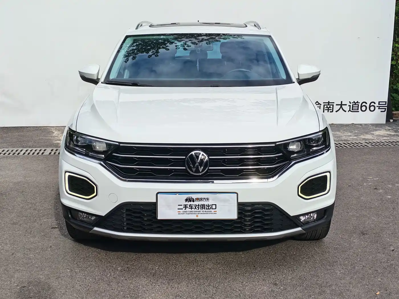 Volkswagen T-Roc, миниатюра 2