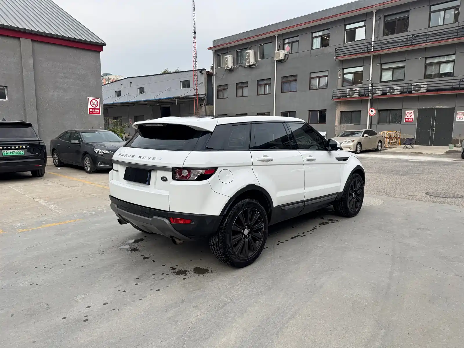 Photo 6 - Land Rover Range Rover Evoque