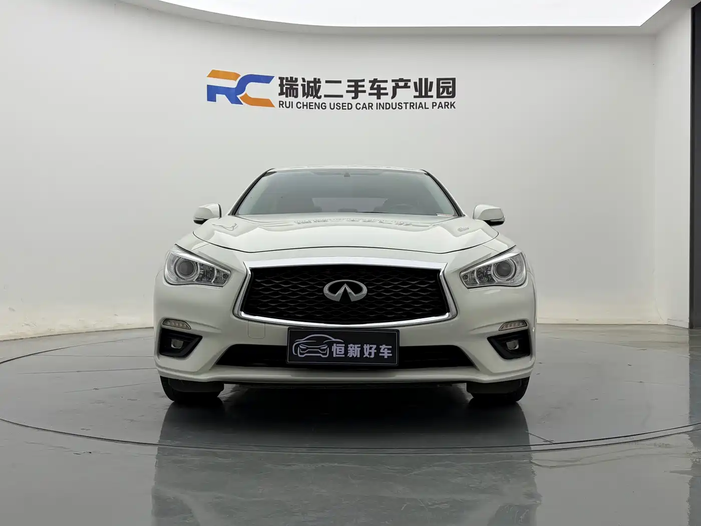 Infiniti Q50L 2020 2018 2.0T Comfort (China VI)