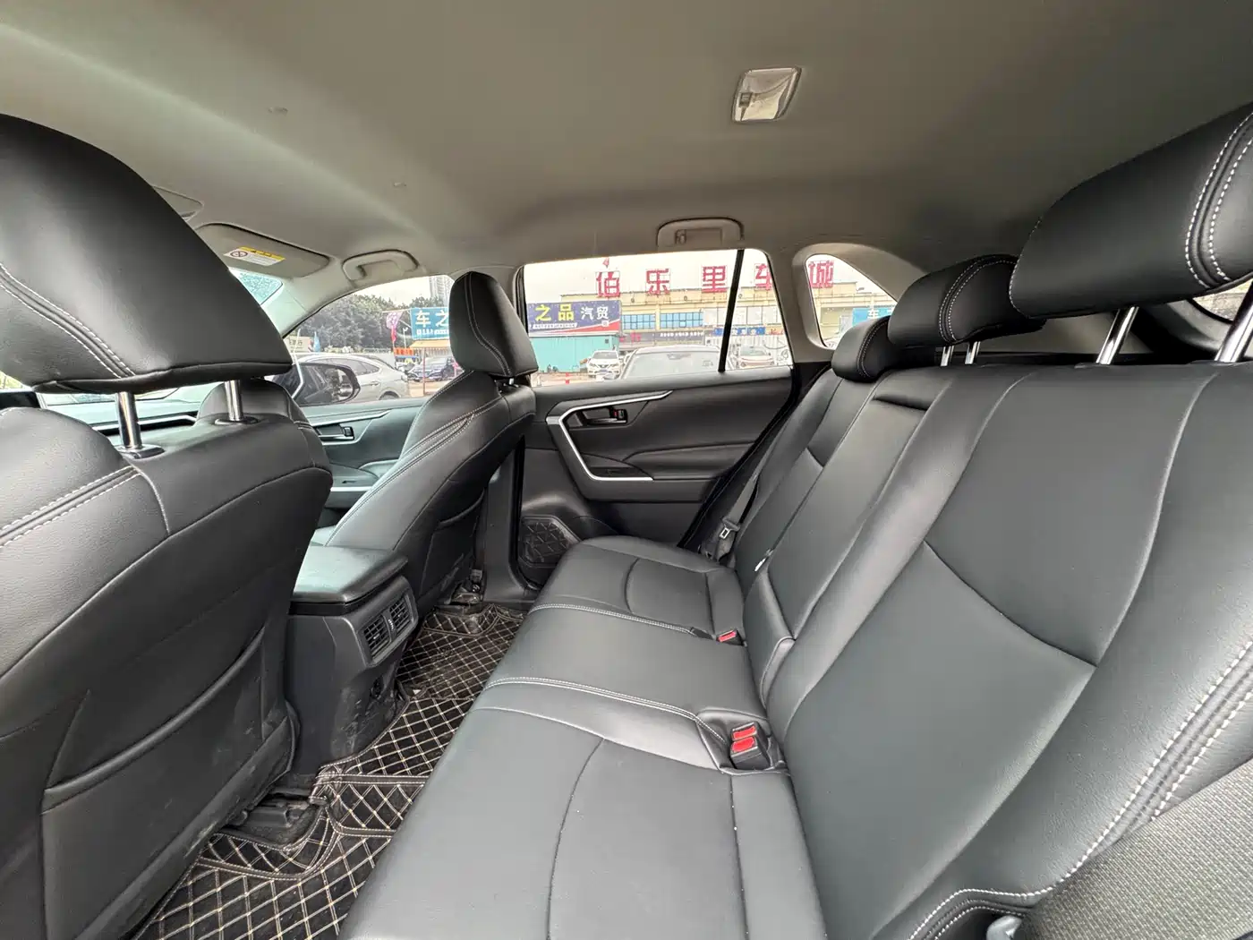 Toyota Wildlander 2022 2.0L CVT FWD Leading Edition фото 7