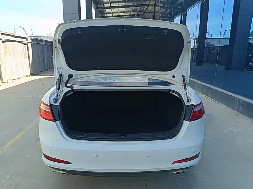 Besturn B70 2015 2014 2.0L Automatic Luxury