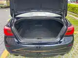 Photo 19 - Infiniti Q70