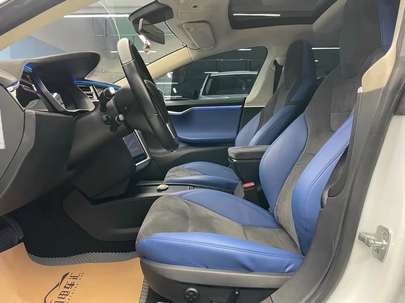 TESLA MODEL S