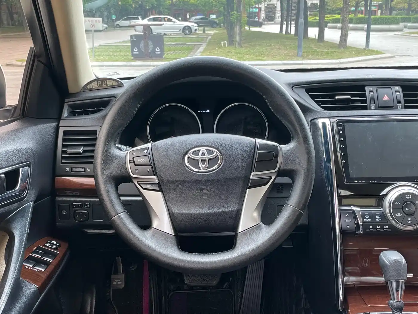 Toyota Reiz 2013 2.5S Elite Edition фото 19