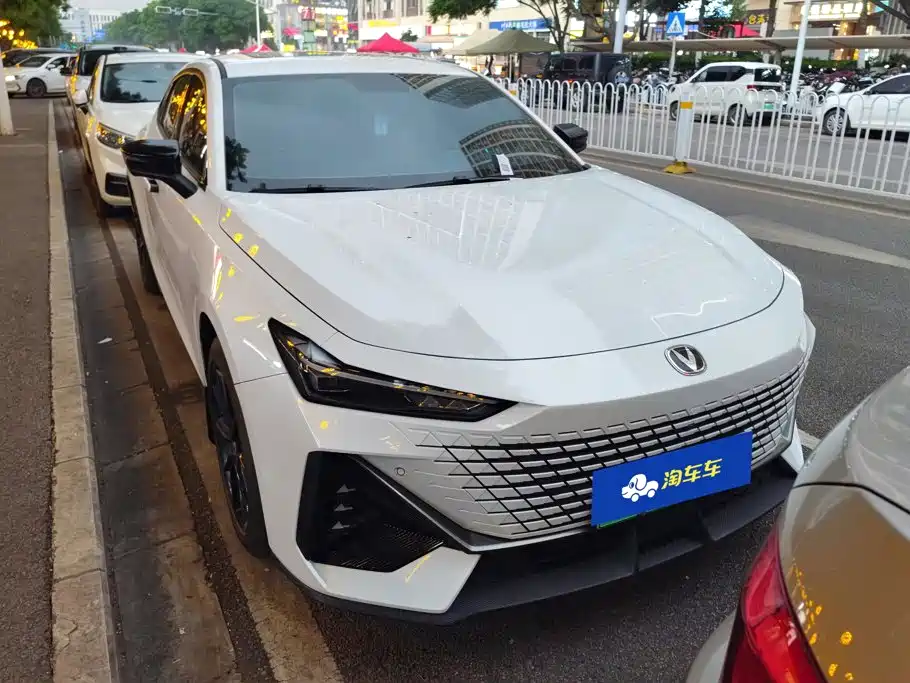 Changan UNI-V iDD 2023 2023 Smart Electric iDD 1.5T 113km Smart Fun Type (Rapid Edition)