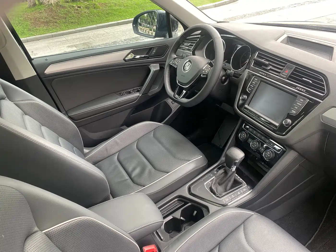 Volkswagen Tiguan L 2018 Facelift 330TSI Automatic 2WD Flagship Edition фото 9