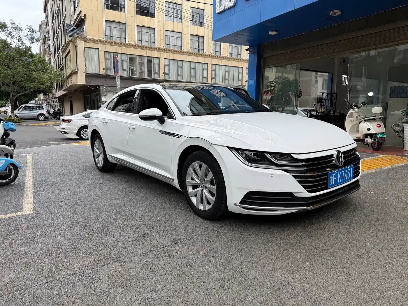 Volkswagen FAW-Volkswagen CC 2020 330TSI Elegance Version China VI фото 3