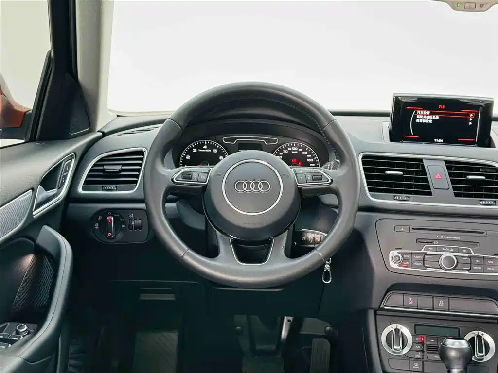 Audi Q3 2015 30 TFSI Comfort фото 17