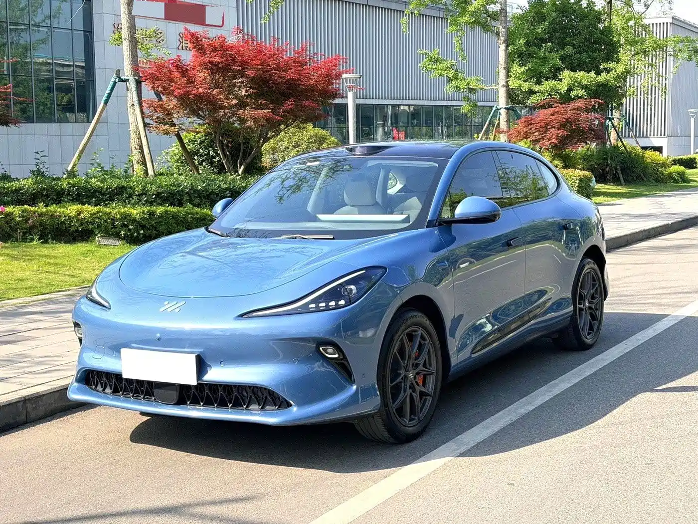 Фото 1 - IM Motors IM LS6