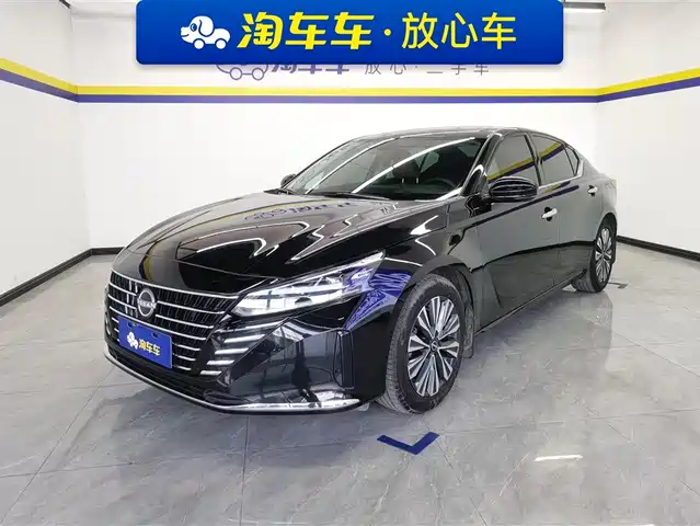 NISSAN TEANA