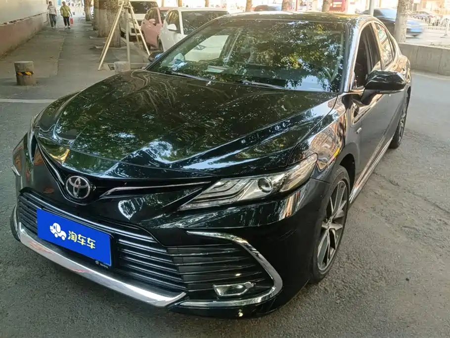 Toyota Camry 2021 2.5G Luxury Edition