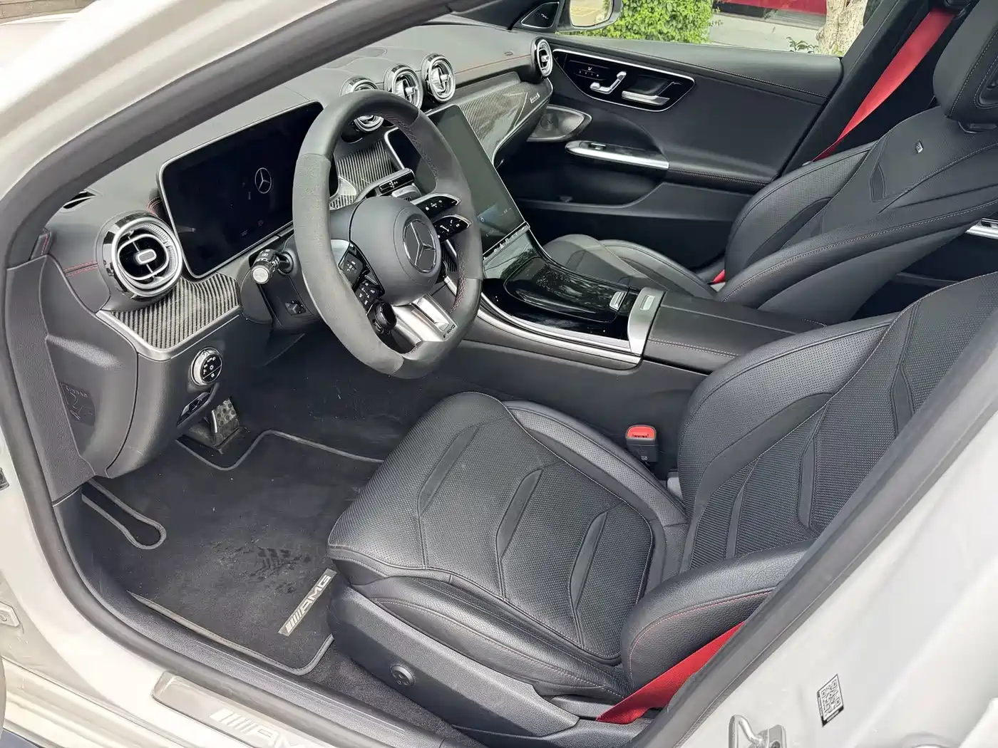 Mercedes-Benz C-Class AMG 2024 Facelift AMG C 43 4MATIC Wagon Special Edition фото 4