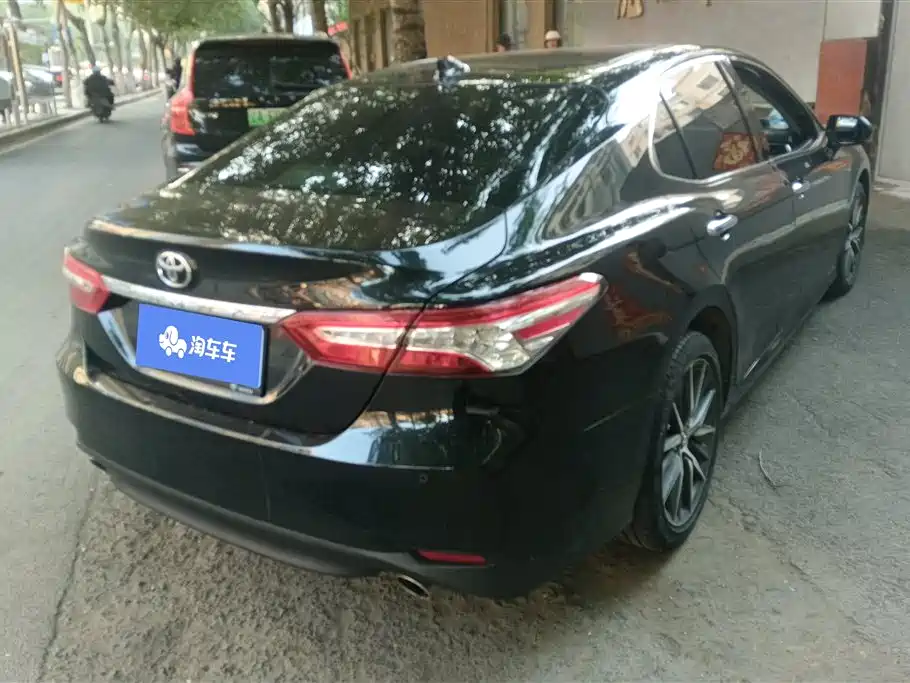Toyota Camry 2021 2.5G Luxury Edition фото 3