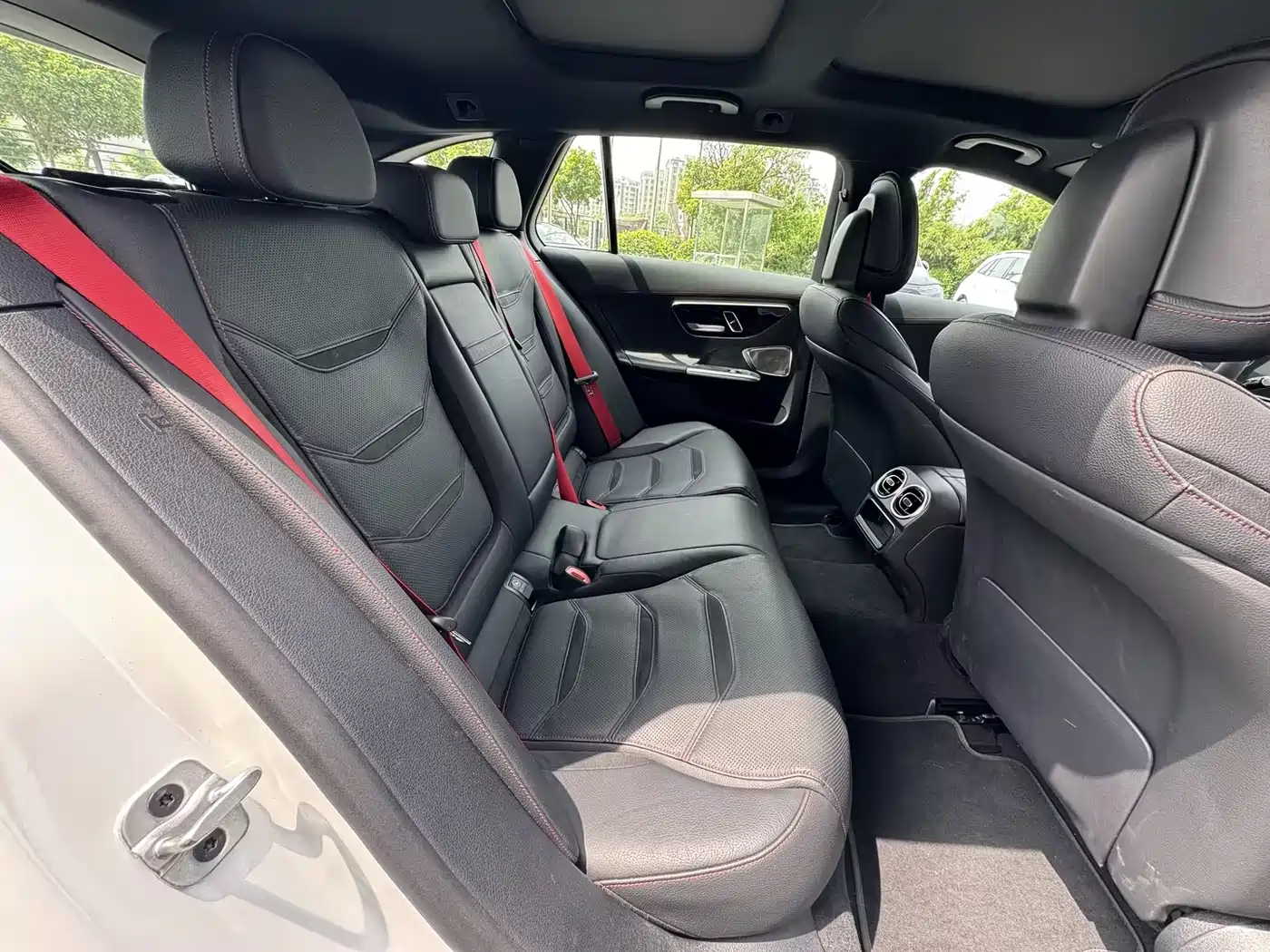 Mercedes-Benz C-Class AMG 2024 Facelift AMG C 43 4MATIC Wagon Special Edition фото 15