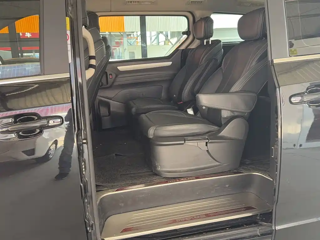 SAIC Maxus Maxus G20 2023 2023 Facelift ES 2.0T Gasoline Automatic Value Edition