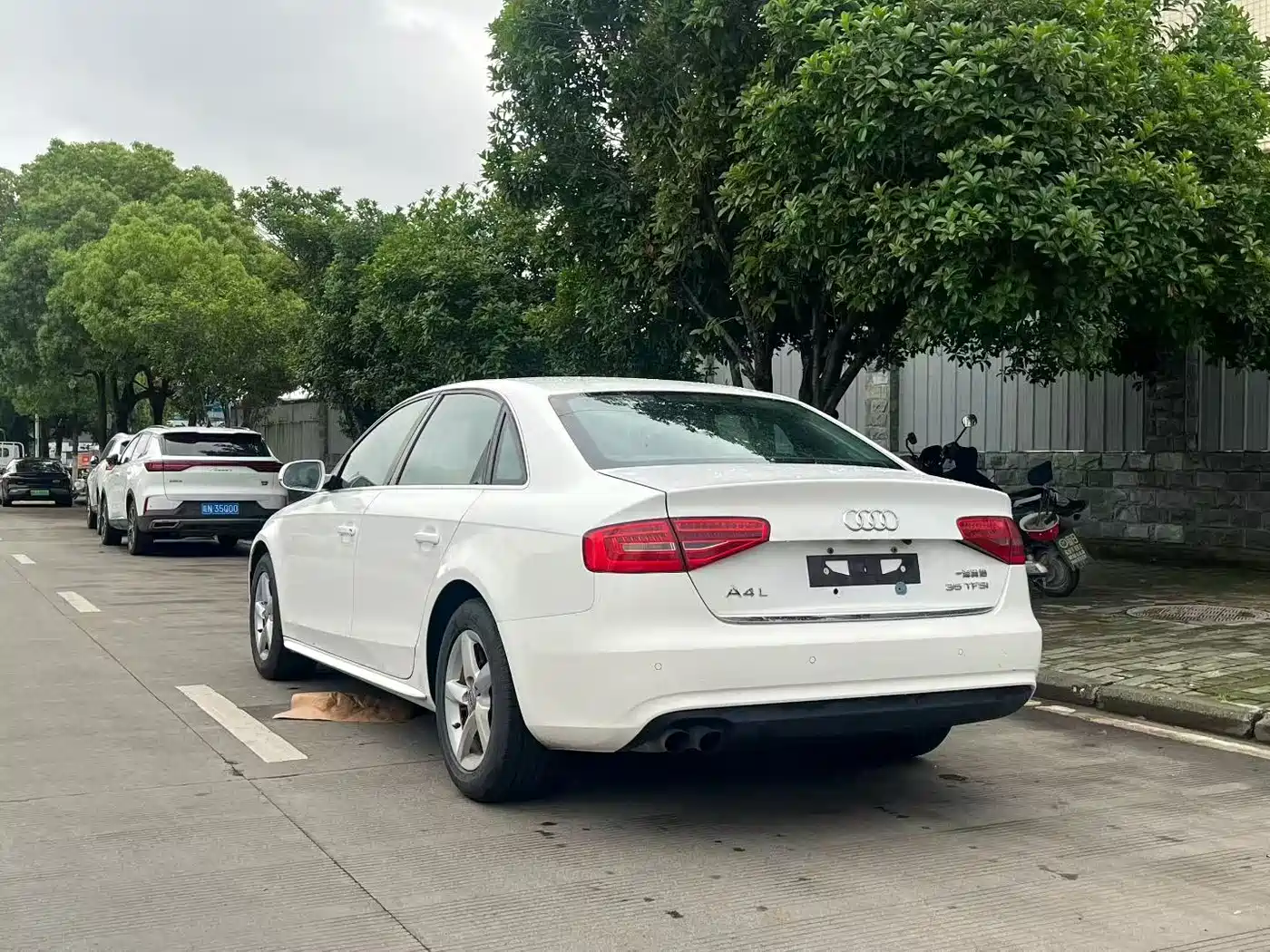 Audi A4L 2013 35 TFSI Automatic Standard фото 6
