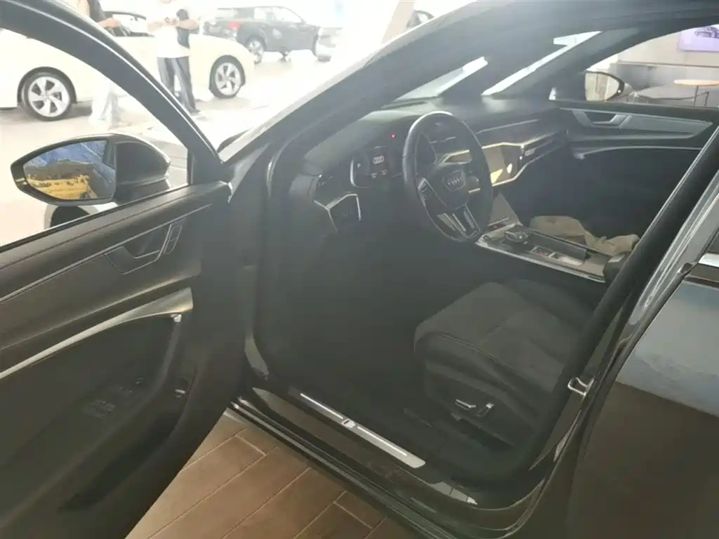 Audi A6L 2023 45 TFSI Premium Selection Dynamic фото 23