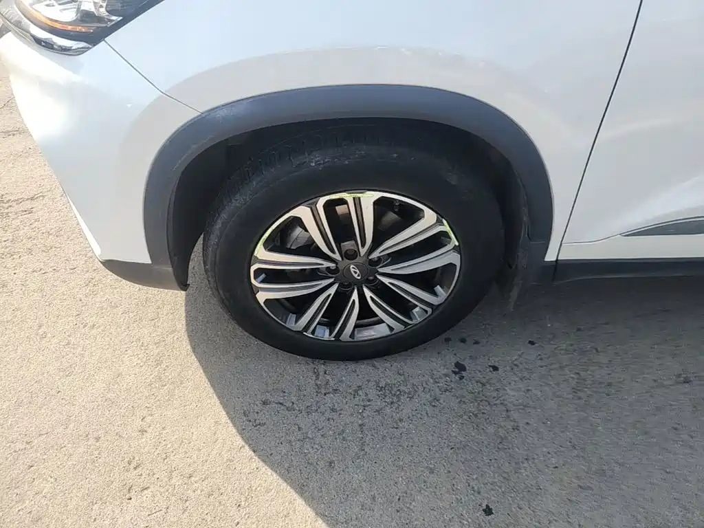 Фото 23 - Chery Tiggo 8