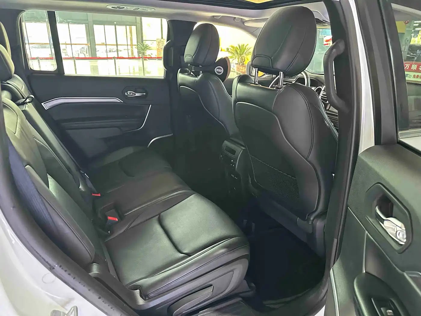 JEEP GRAND COMMANDER