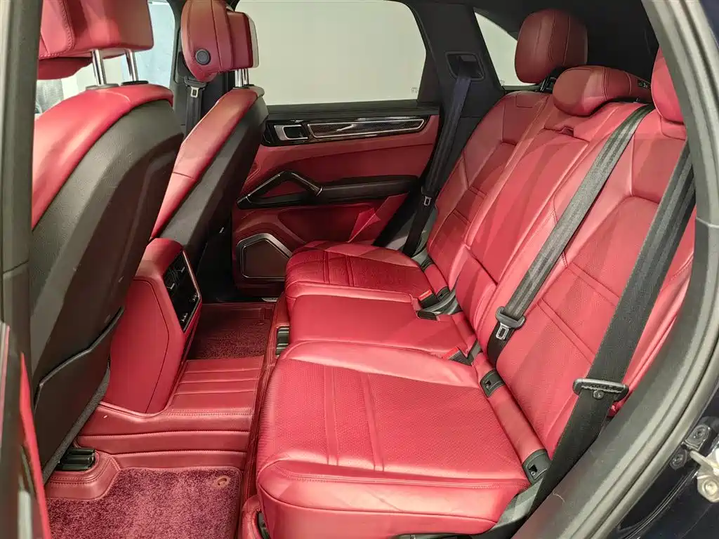 PORSCHE CAYENNE NEW ENERGY