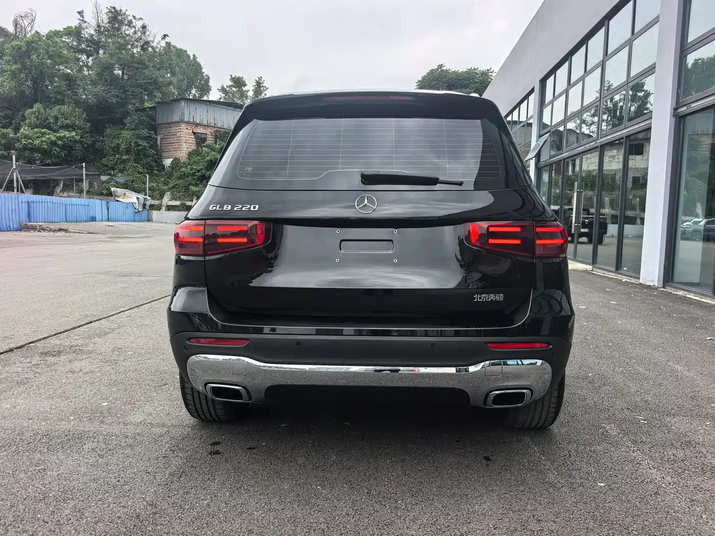 MERCEDES-BENZ GLB