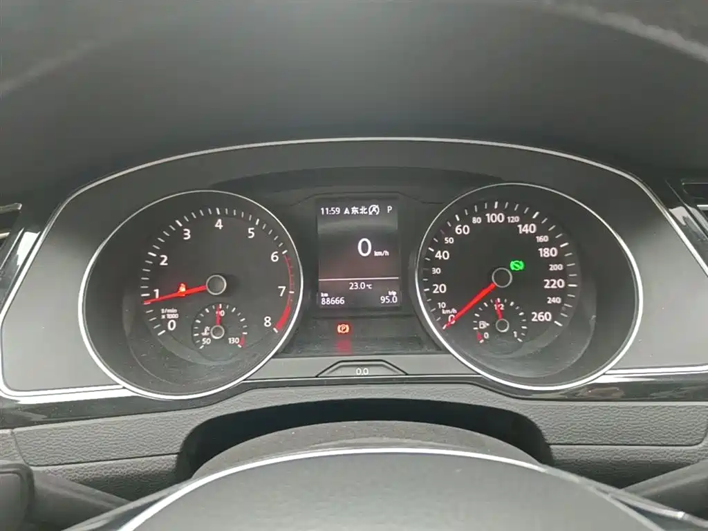 Volkswagen Magotan 2019 330TSI DSG Luxury Class China VI фото 12