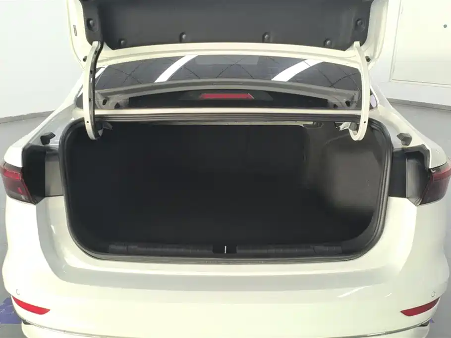 GEELY AUTOMOBILE EMGRAND