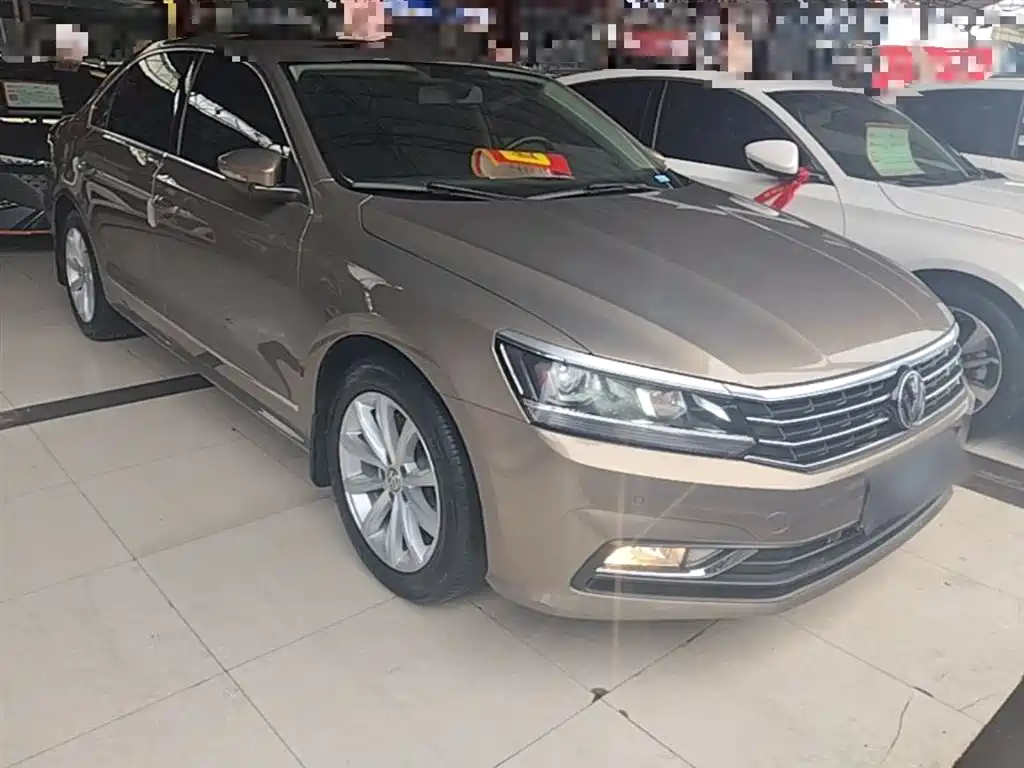 Volkswagen Passat 2017 280TSI DSG Prestige фото 4