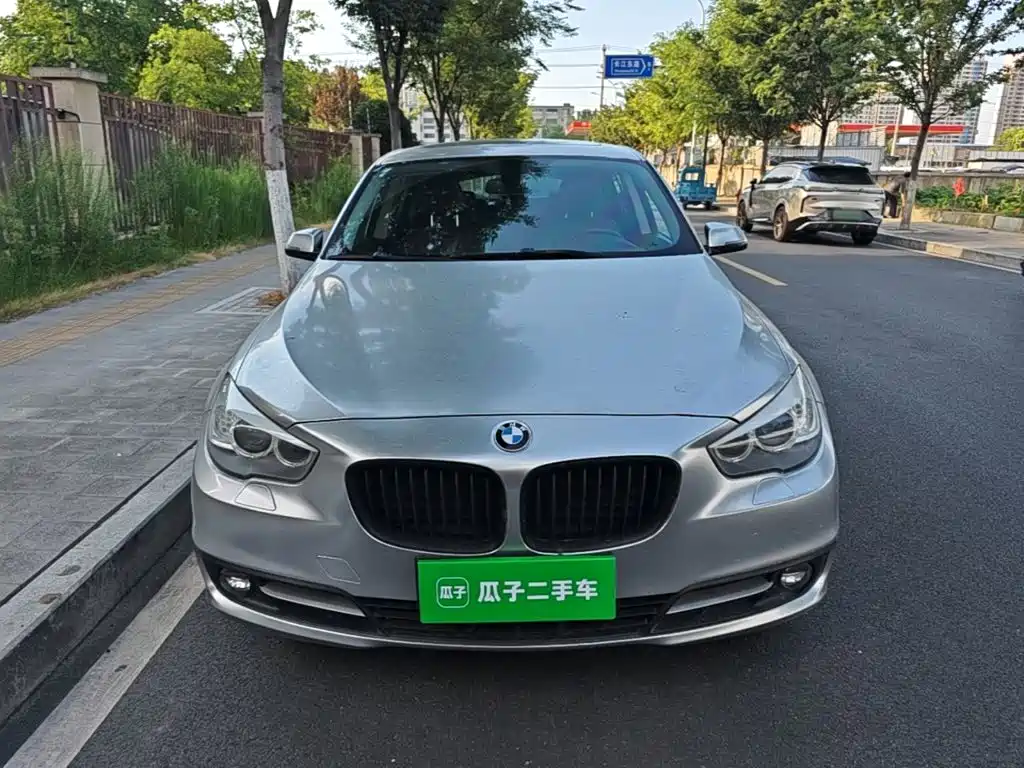 BMW 5 Series GT 2017 2015 528i Leading