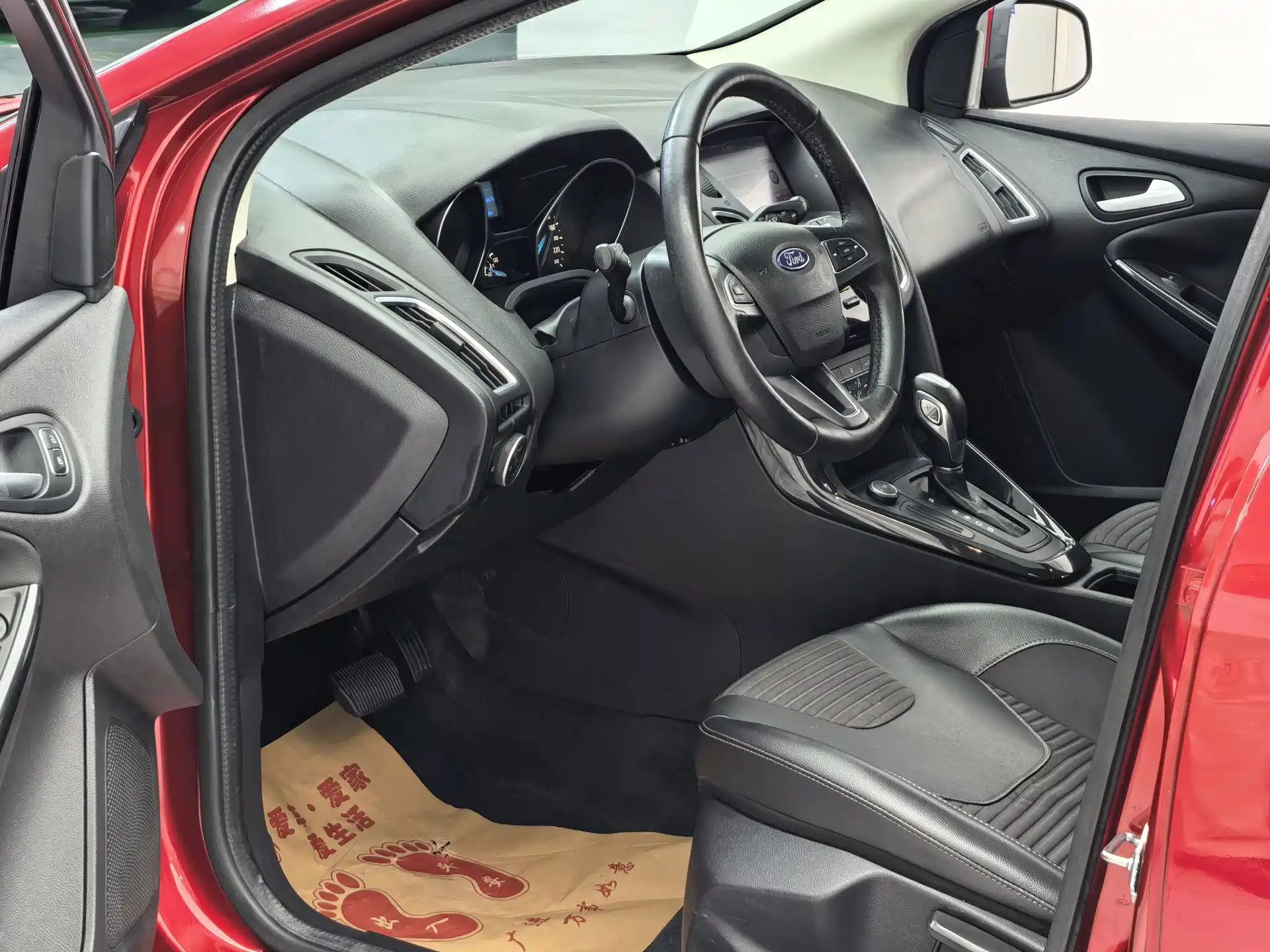 Фото 6 - Ford Focus