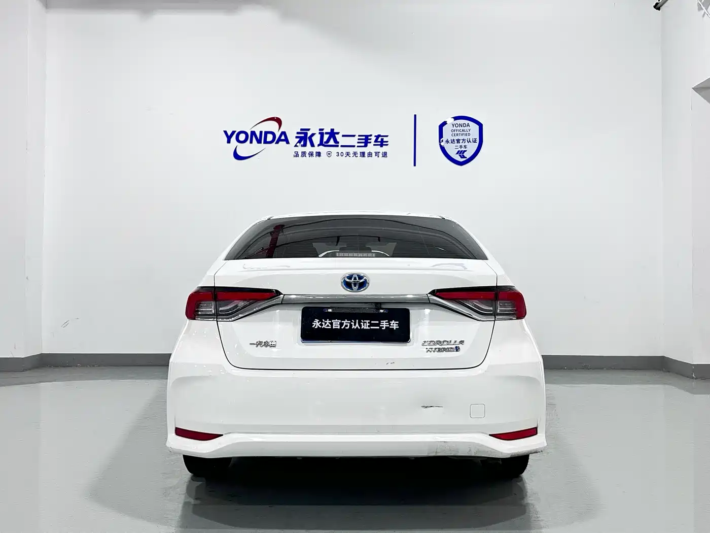 Toyota Corolla 2021 Hybrid 1.8L E-CVT Pioneer Edition фото 4