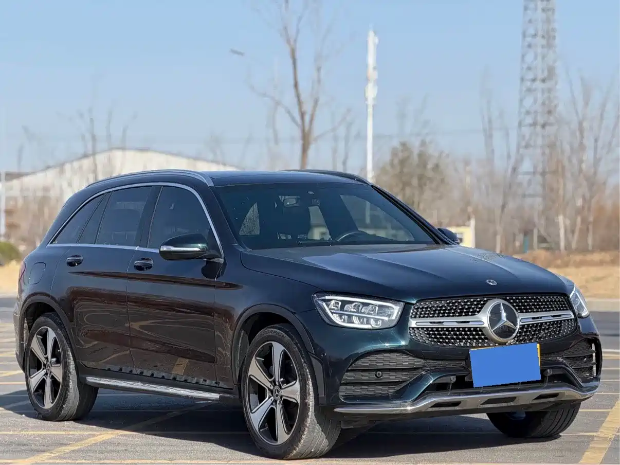 MERCEDES-BENZ GLC