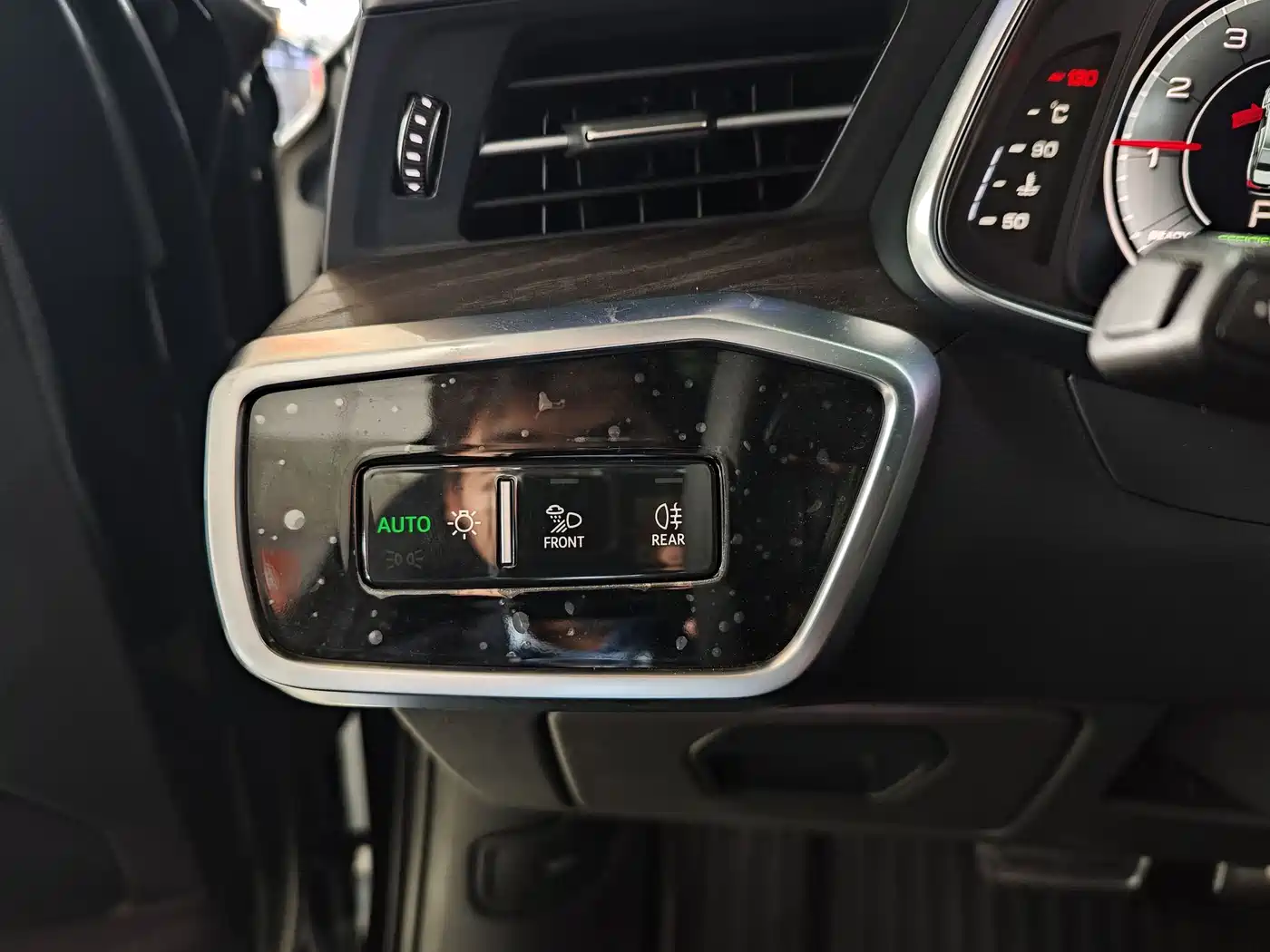 Фото 4 - Audi A6L