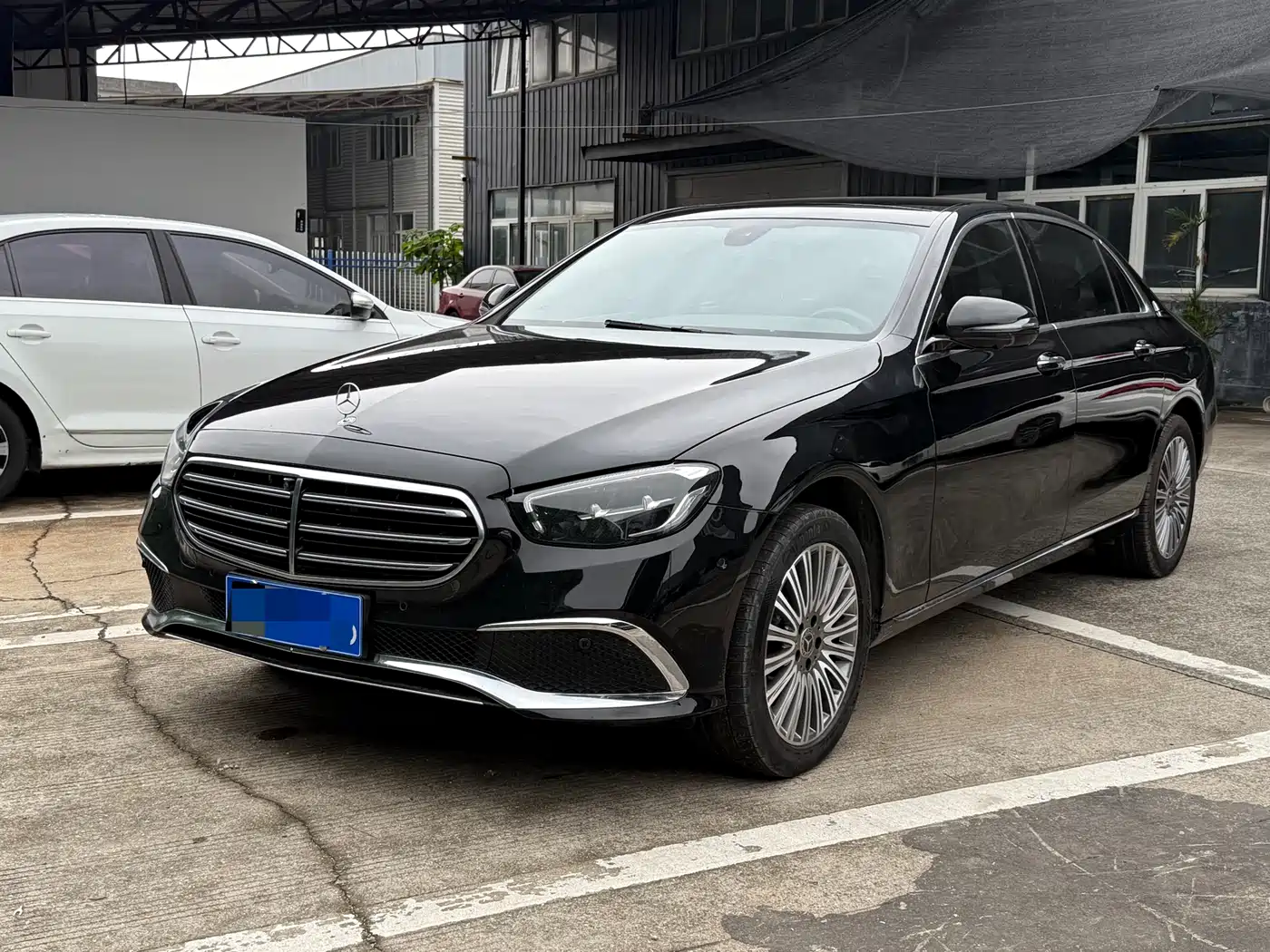 Mercedes-Benz E-Class 2023 E 300 L Fashion