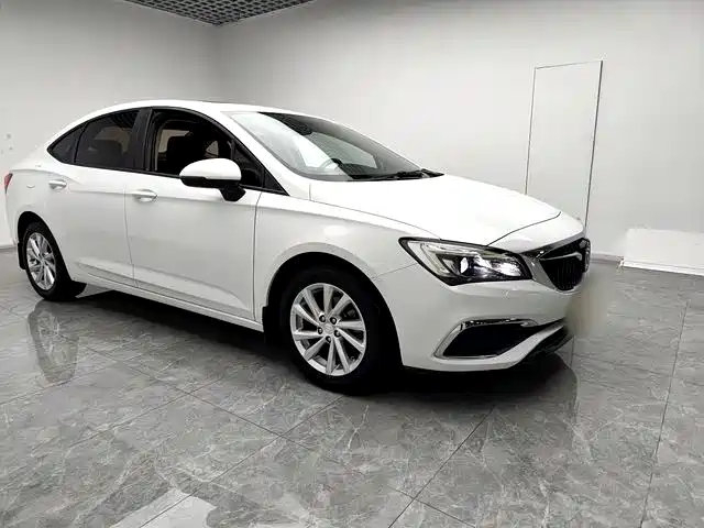 Buick Verano 2019 Sedan 15S Auto Leading фото 2