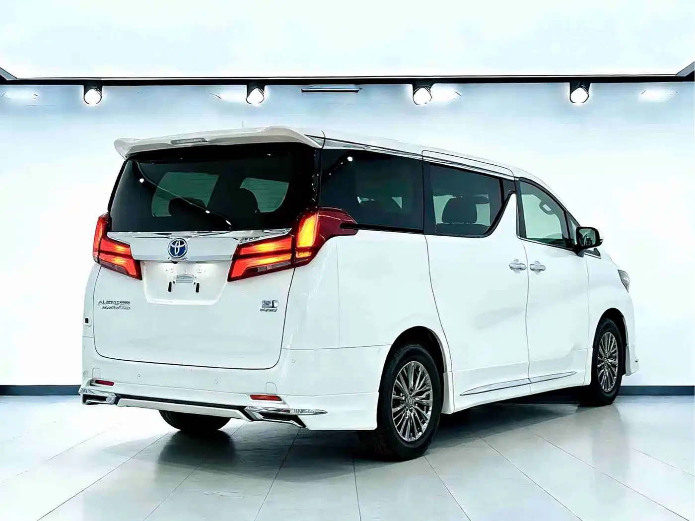 Toyota Alphard 2021 Hybrid 2.5L Premium фото 4
