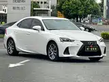 Фото 3 - Lexus IS