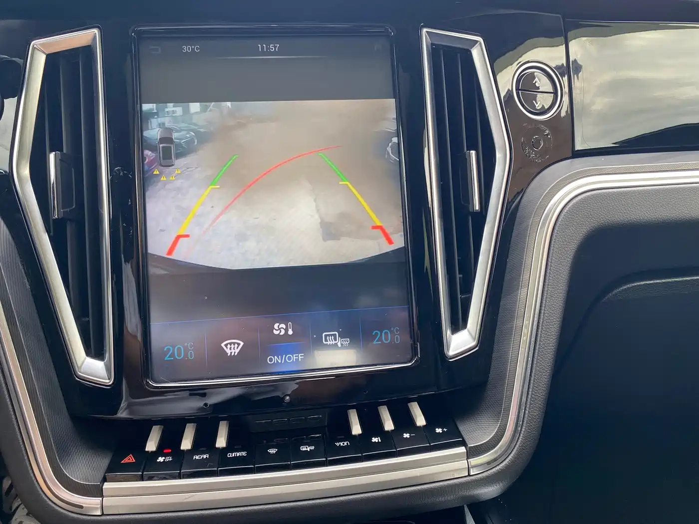 Zotye T800 2018 2018 2.0T Automatic Premium Smart Connection 7-seater