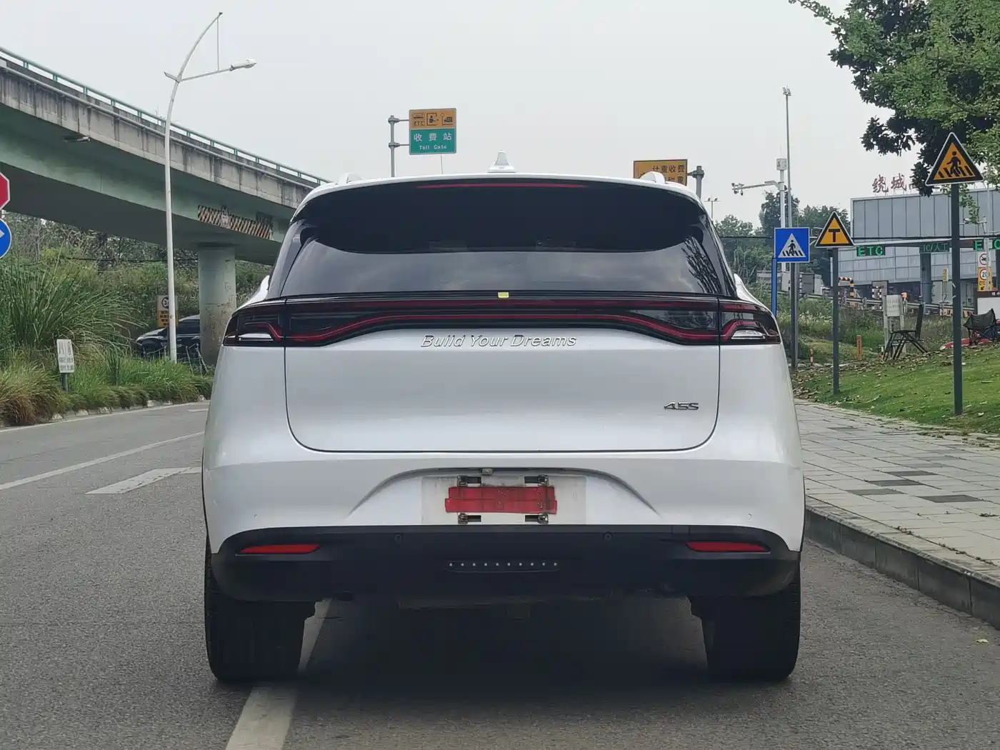 BYD Tang New Energy 2018 DM 2.0T AWD Smart Connection Enjoy Edition 7-Seater China V фото 25