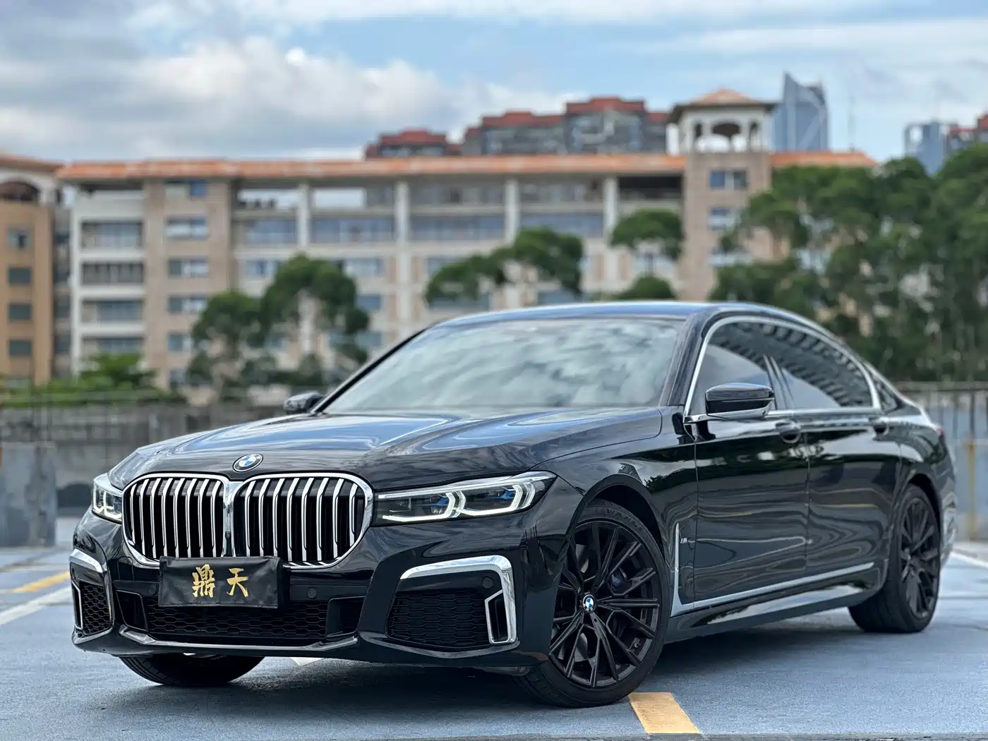 BMW 7 Series 2021 Model 740Li Premium M Sport Package