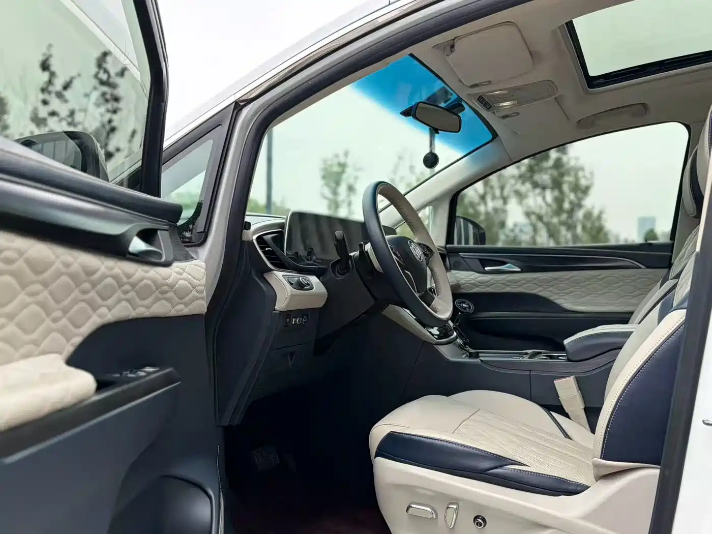 Buick GL8 2020 Model ES Landglory 653T Comfort фото 4