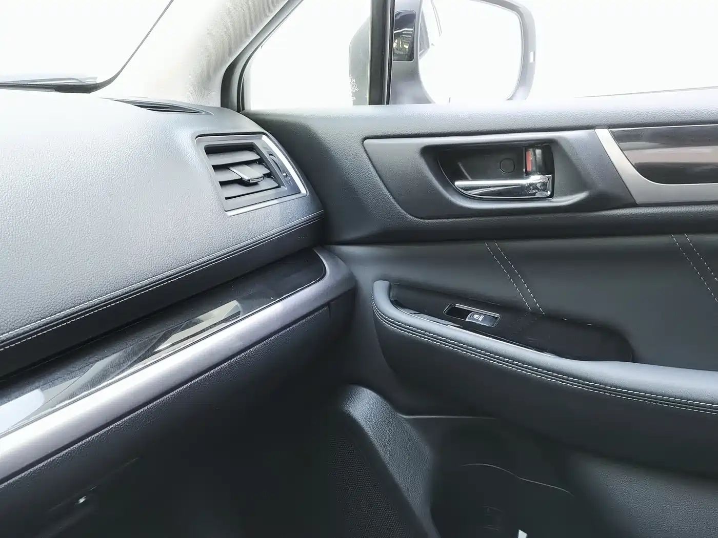 Subaru Legacy 2020 Facelift 2.5i AWD Honor Edition EyeSight фото 14