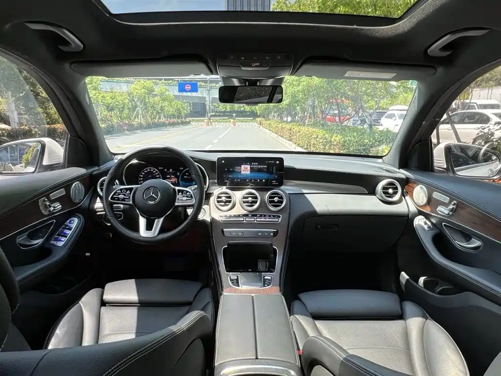 Mercedes-Benz GLC 2021 GLC 300 L 4MATIC Sporty фото 10